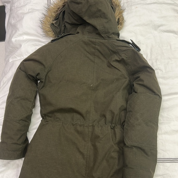 Aritzia Green Winter Jacket Size Small - Picture 5 of 6